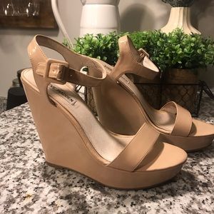 Steve Madden Nude Wedge